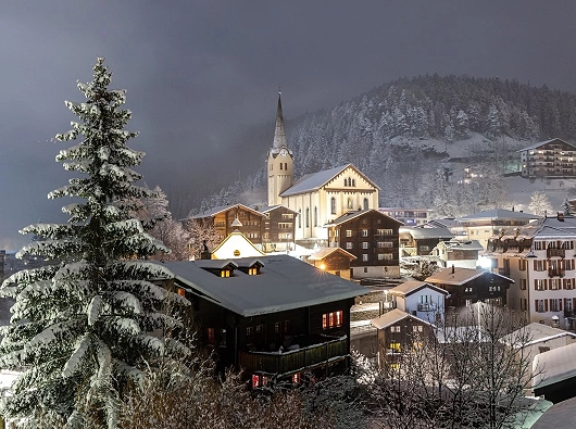Fiesch mit Kirche