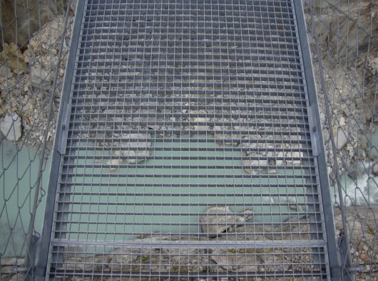 Hängebrücke Massa - Laufgitter  