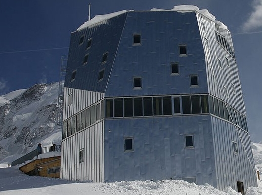 Monte Rosa Hütte