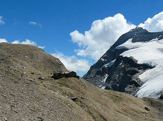 SAC Monte Leone Hütte
