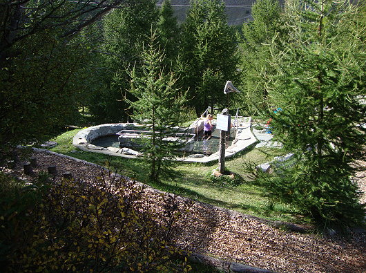 Saas Fee Kneippanlage Fussbad