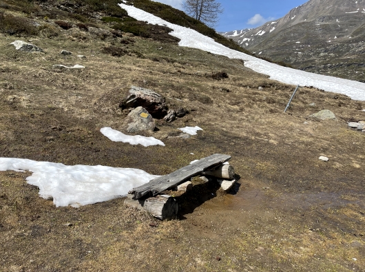 Simplon Bergweg Rastbank am Rotelschsee